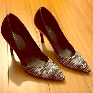 Black and white mix print heels